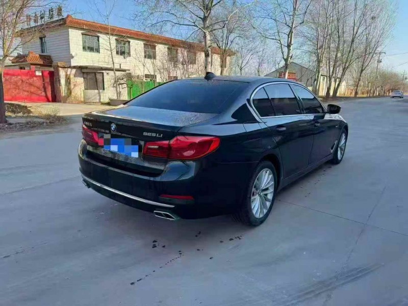 保定18年宝马5系8