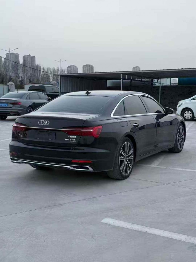 枣庄19年奥迪A6L8