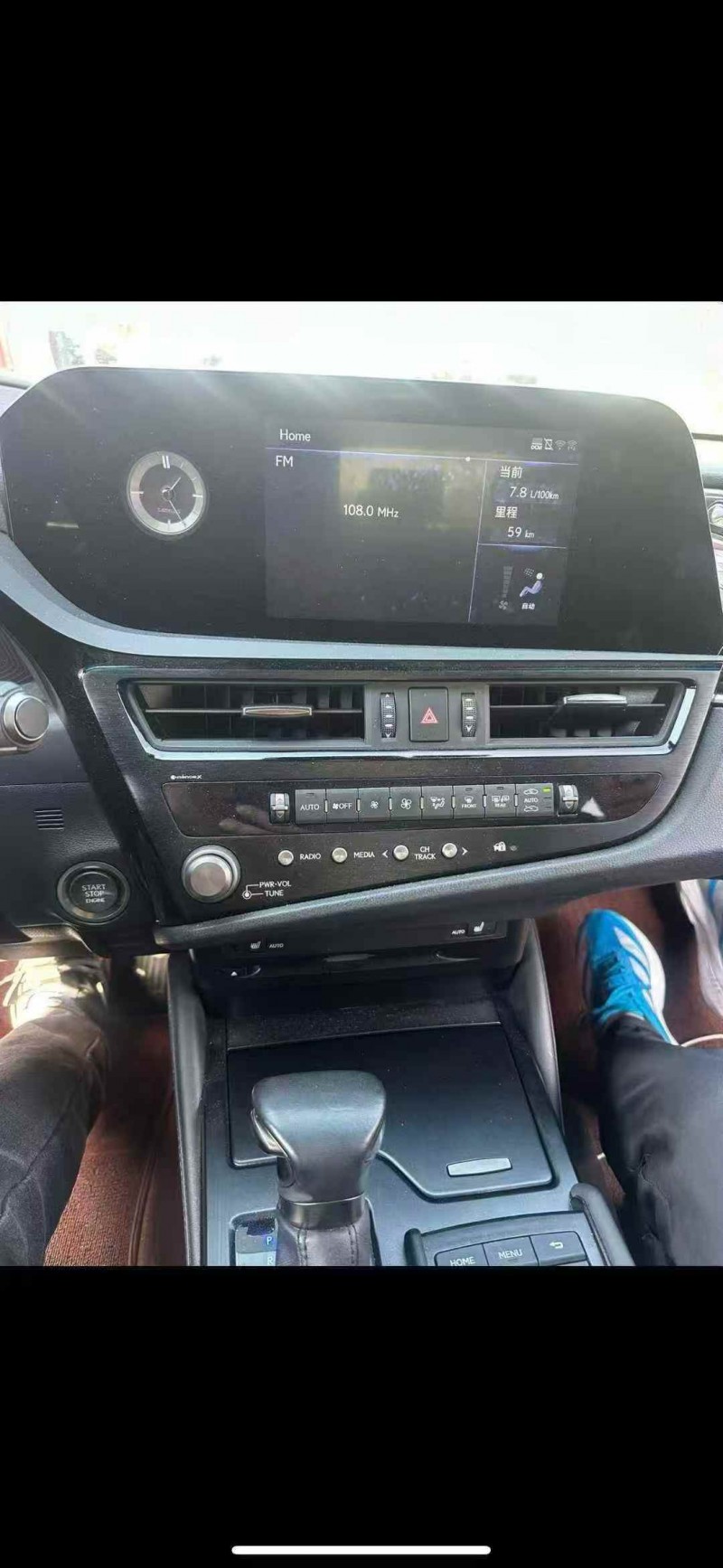 湖州22年雷克萨斯ES6