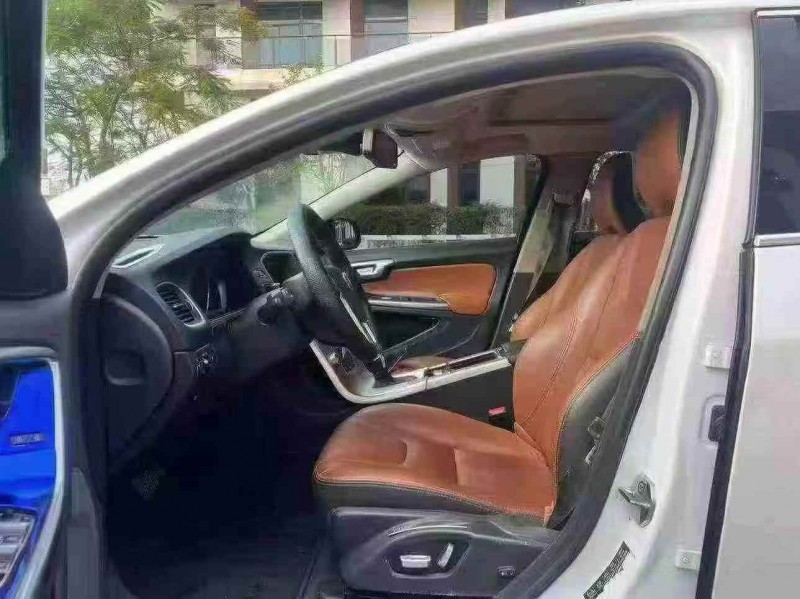 广州16年沃尔沃S60L9