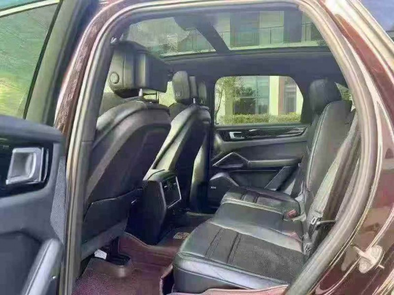 东莞20年保时捷卡宴8