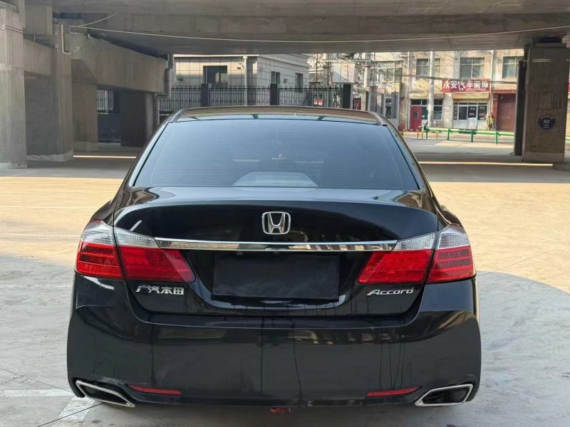 兰州16年本田雅阁9