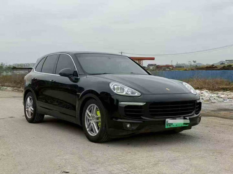 钦州16年保时捷卡宴3