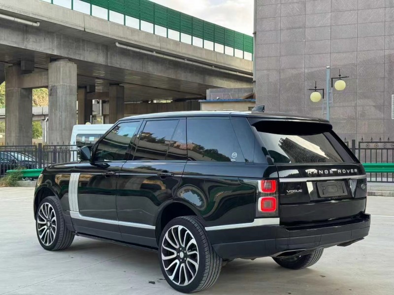 兰州18年路虎揽胜行政7