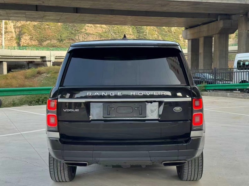 兰州18年路虎揽胜行政8