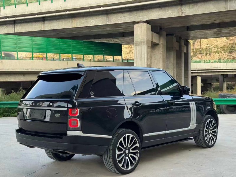 兰州18年路虎揽胜行政9