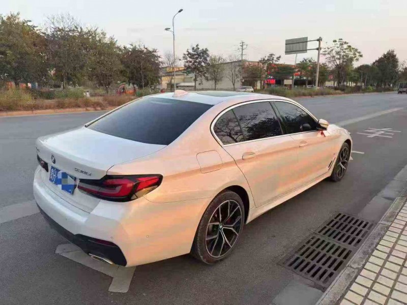 北海22年宝马5系7