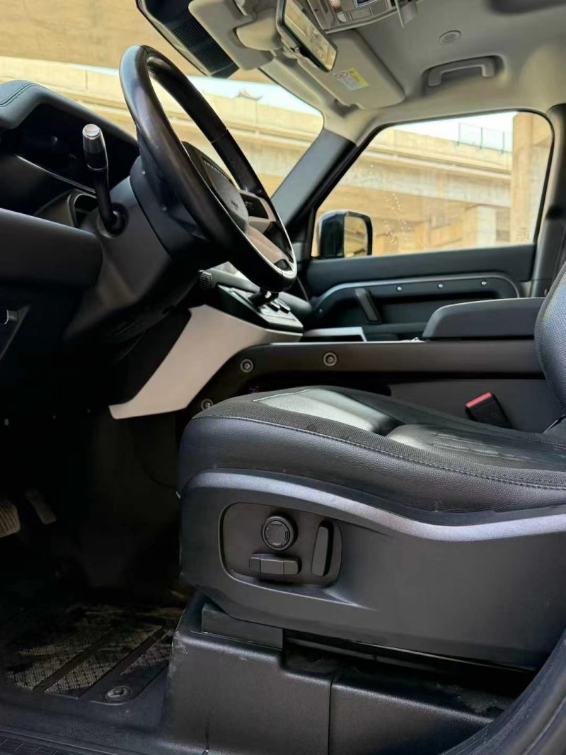 兰州21年路虎卫士5