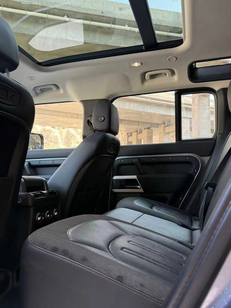 兰州21年路虎卫士7