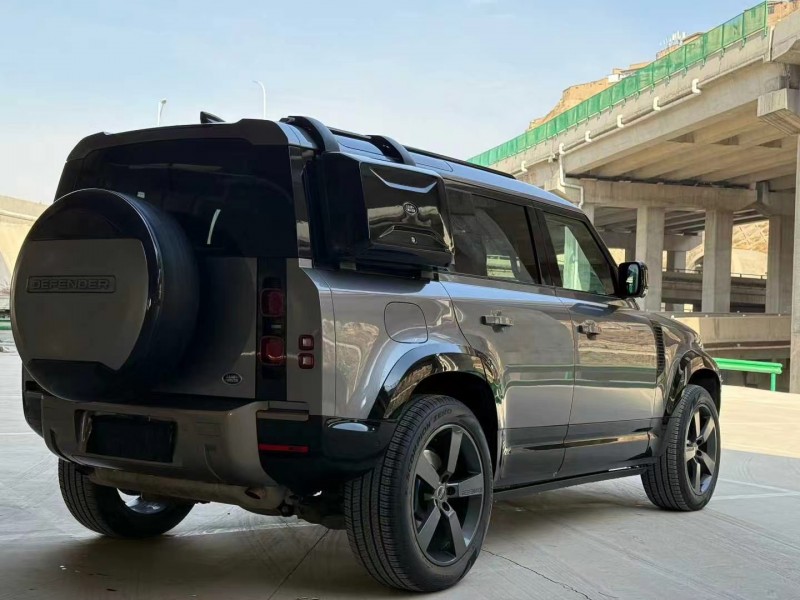 兰州21年路虎卫士8