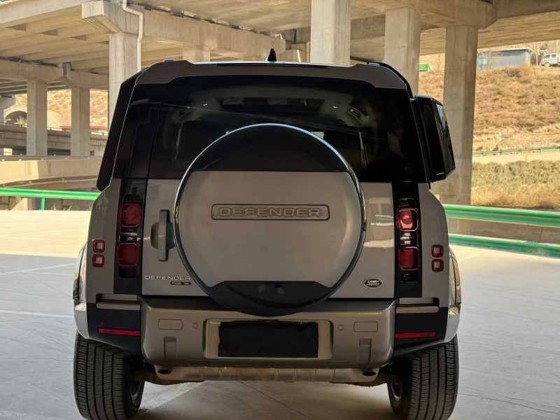 兰州21年路虎卫士9