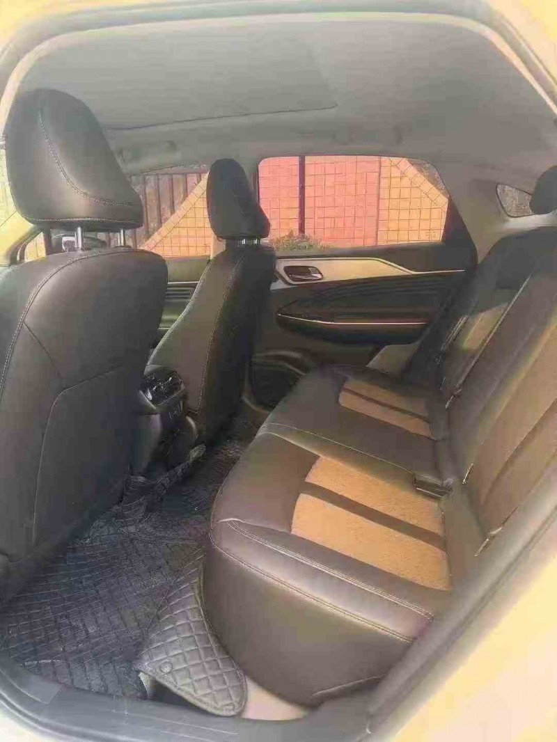 湛江19年传祺埃安S5