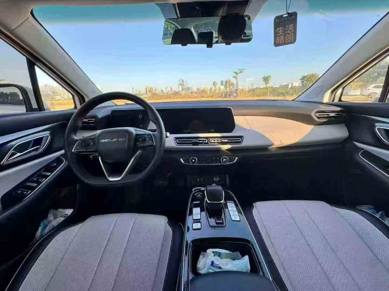 珠海23年北汽新能源EU系列6