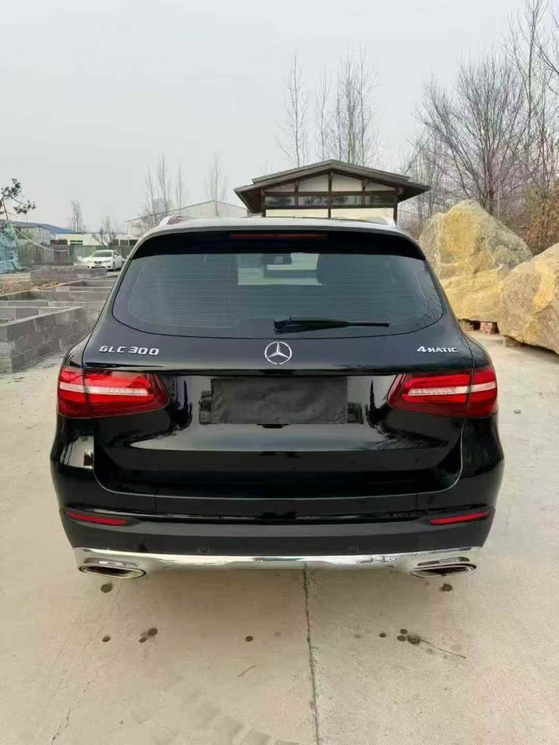 青岛16年奔驰GLC8