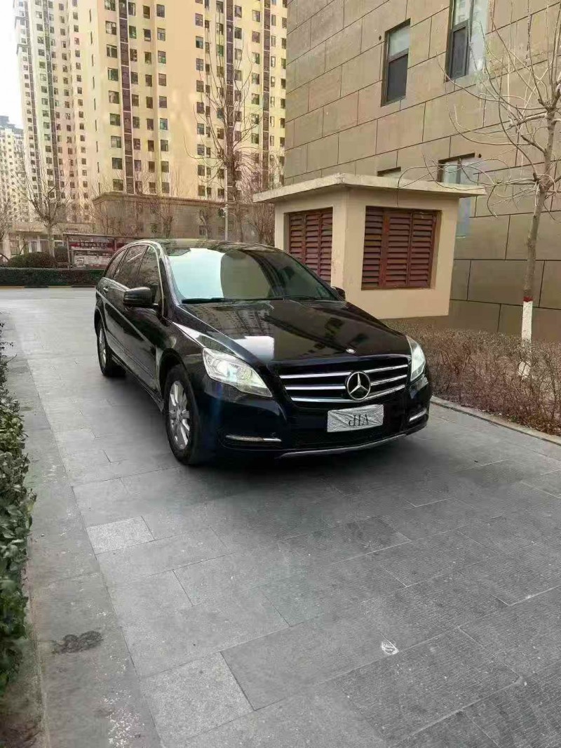 邢台15年奔驰R2