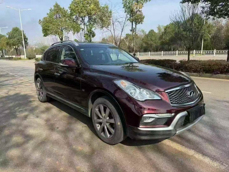 常德16年英菲尼迪QX502
