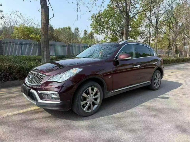 常德16年英菲尼迪QX503