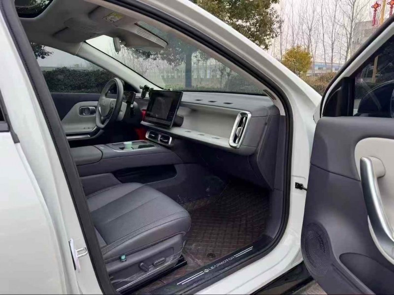 盐城25年零跑汽车C016