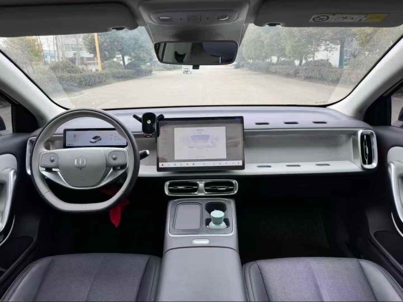 常州25年零跑汽车C017