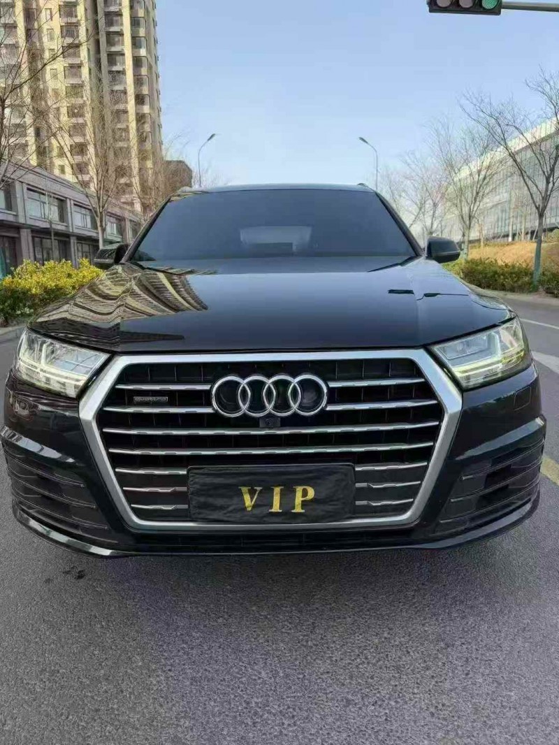 青岛16年奥迪Q71