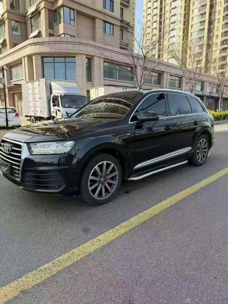 青岛16年奥迪Q72