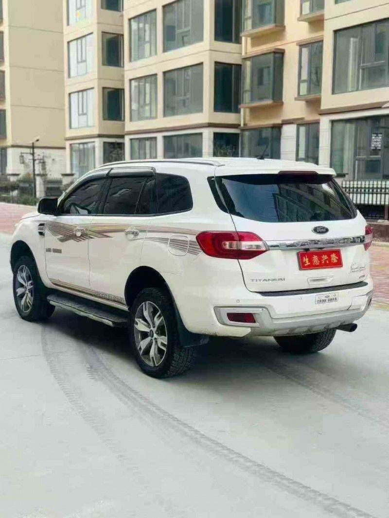 平顶山18年福特拓路者9