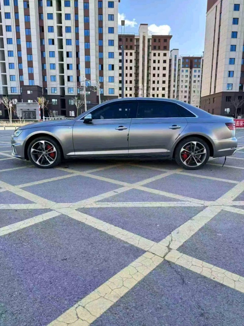 保定19年奥迪A4L8