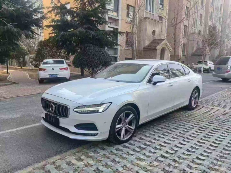 济宁18年沃尔沃S903