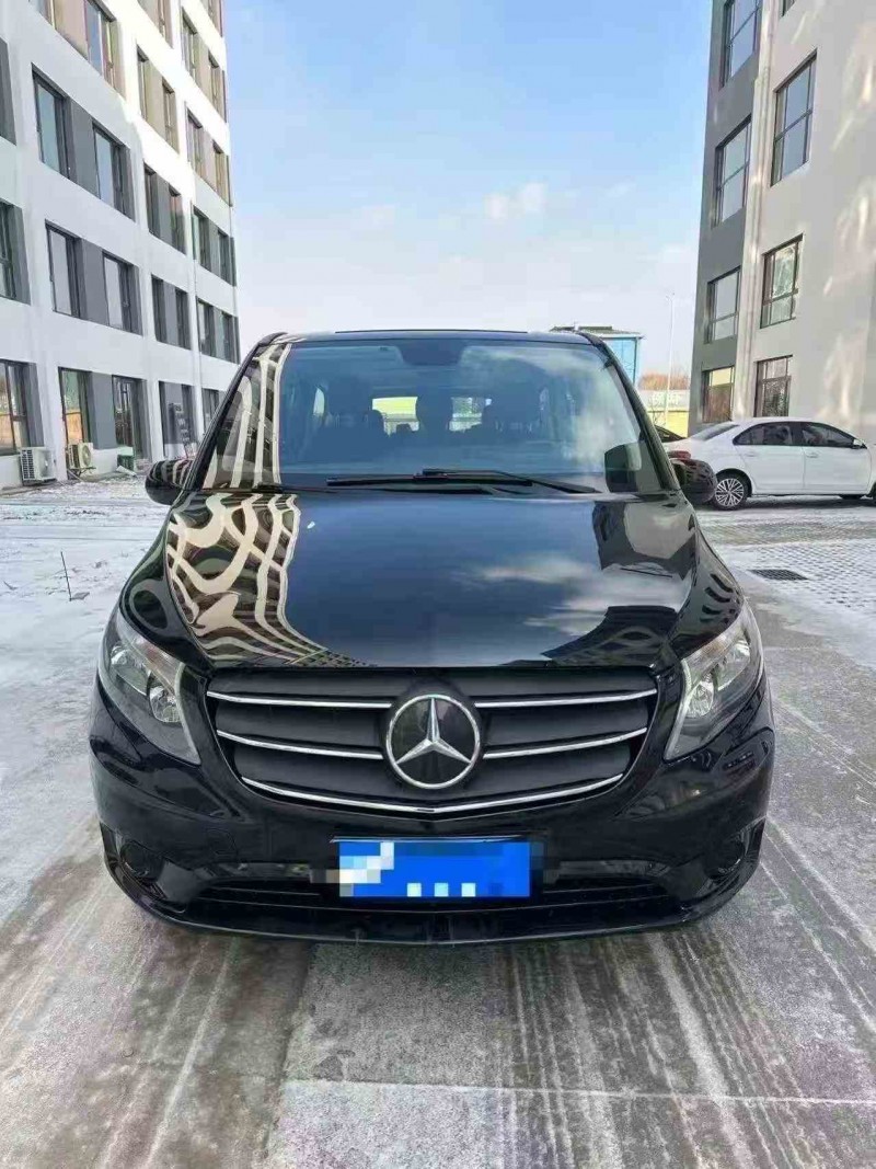 潍坊22年奔驰威霆1