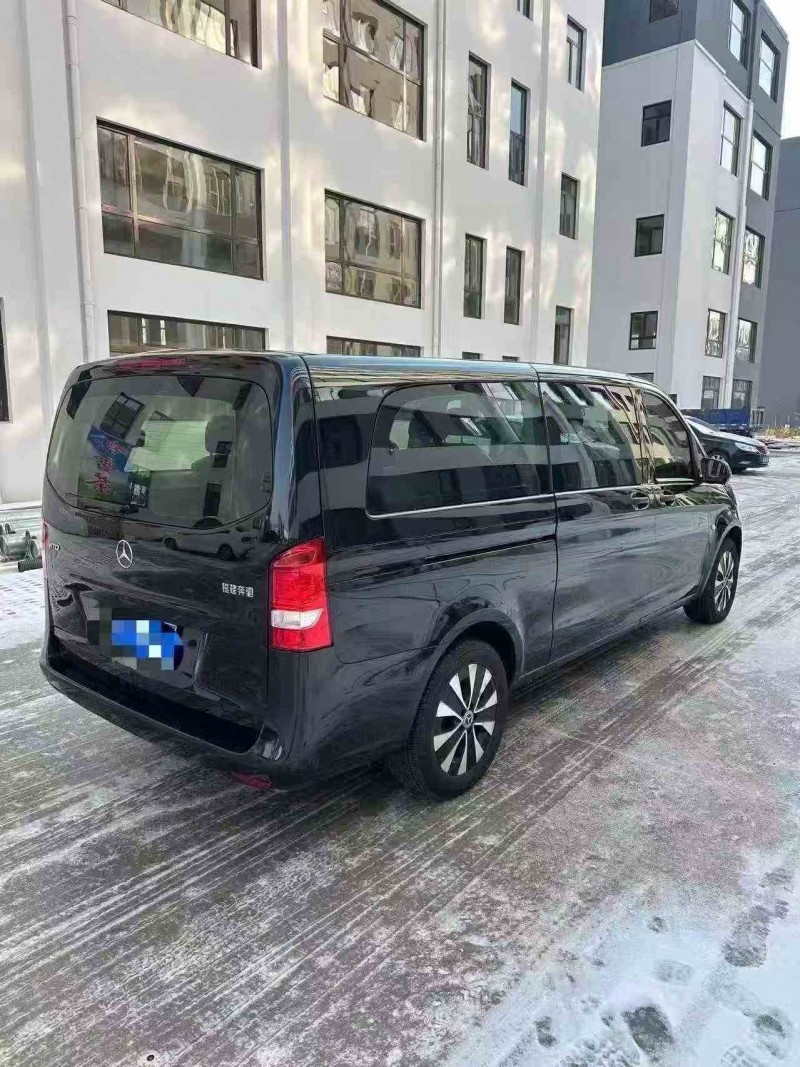 潍坊22年奔驰威霆7