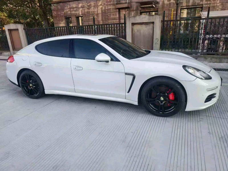 绍兴15年保时捷帕拉梅拉2