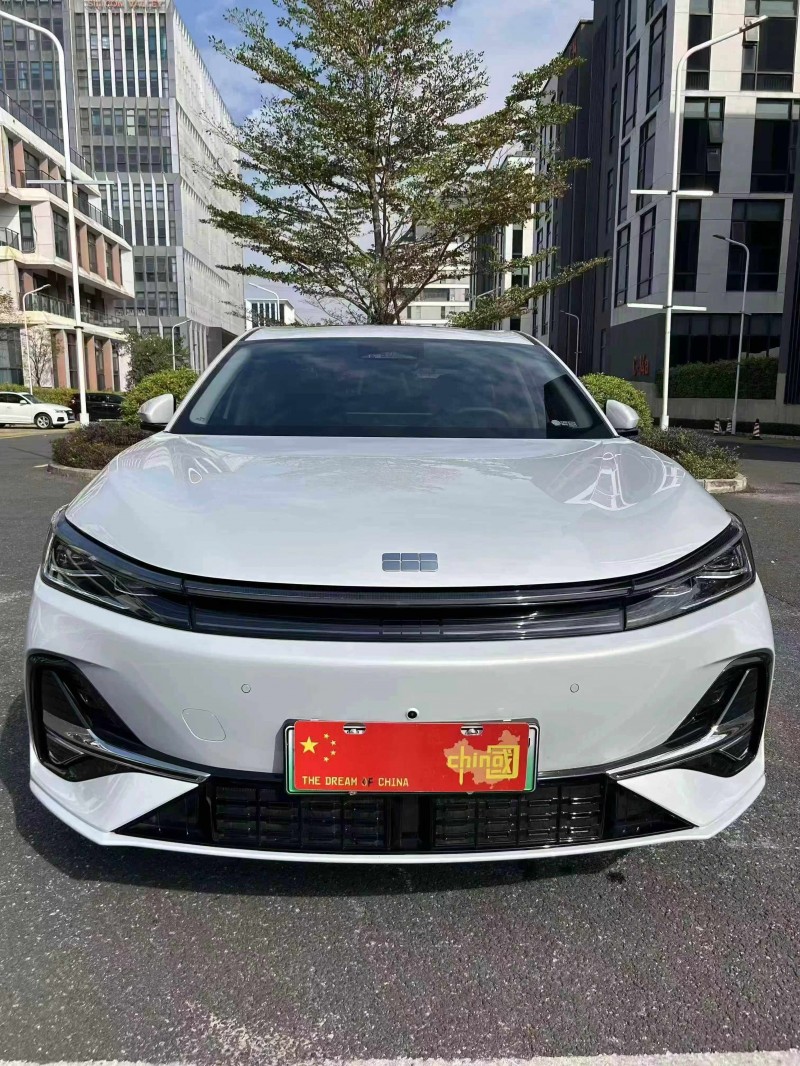 广州25年吉利银河1