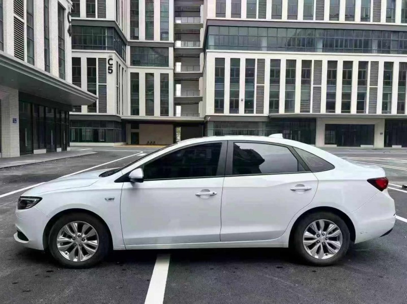 广州19年别克英朗3