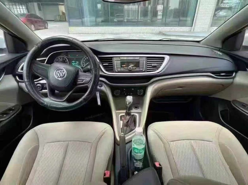 广州16年别克英朗7