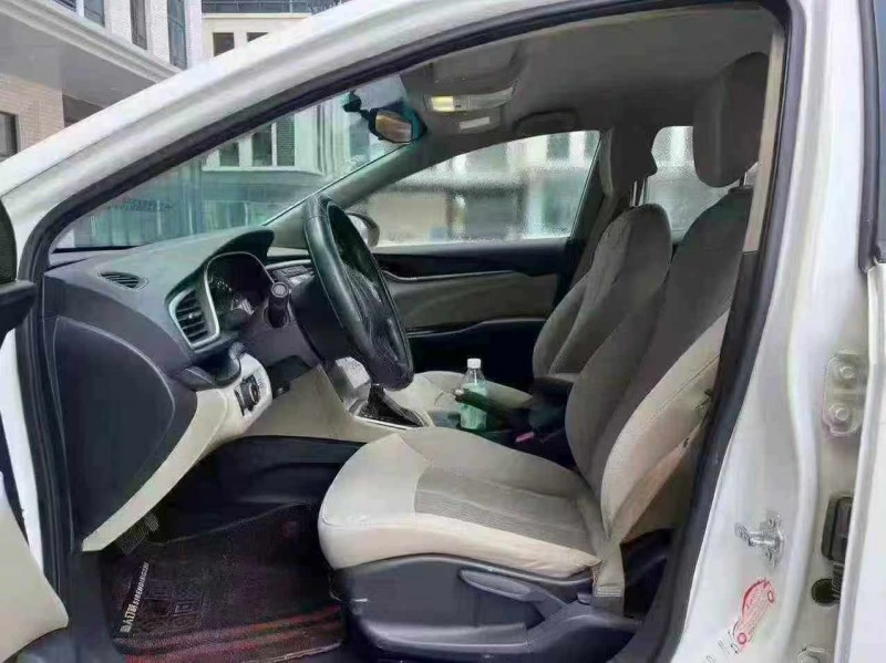 广州16年别克英朗9