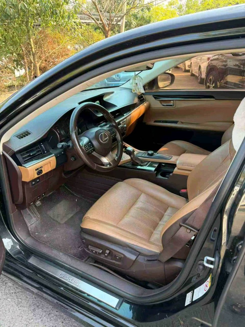 北海16年雷克萨斯ES3