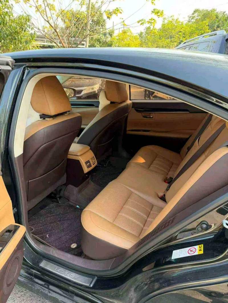 北海16年雷克萨斯ES4