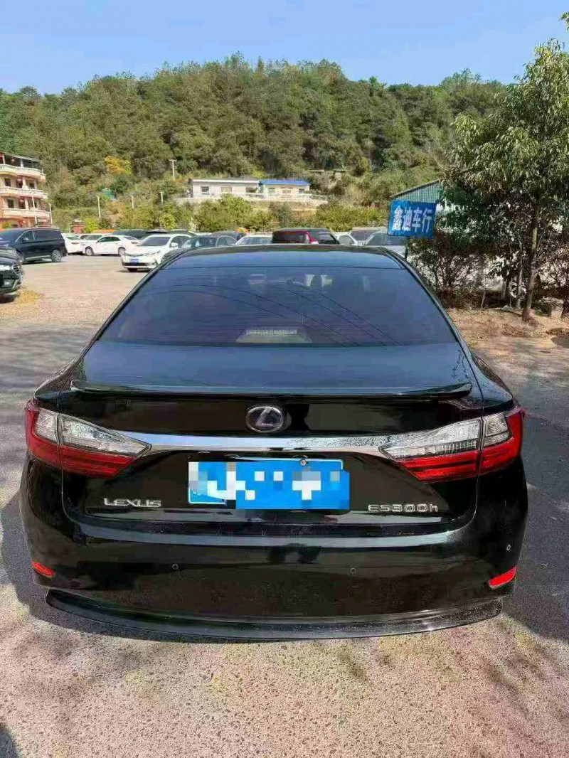 北海16年雷克萨斯ES6