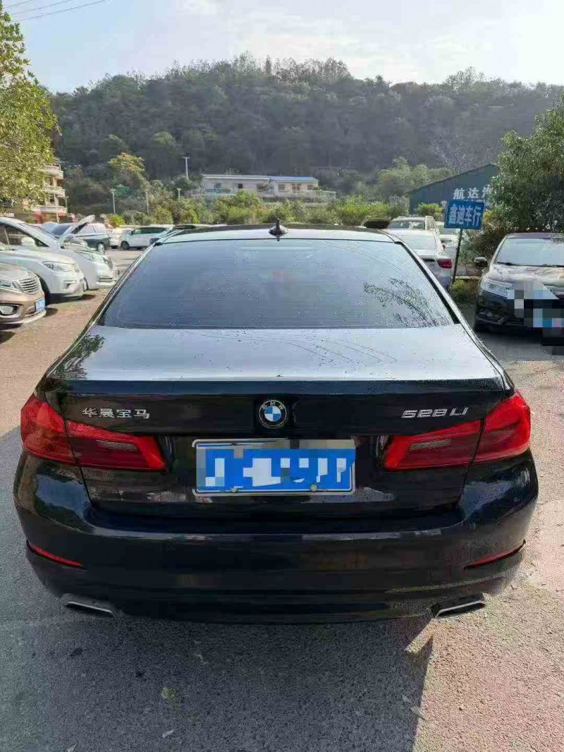 防城港18年宝马5系6