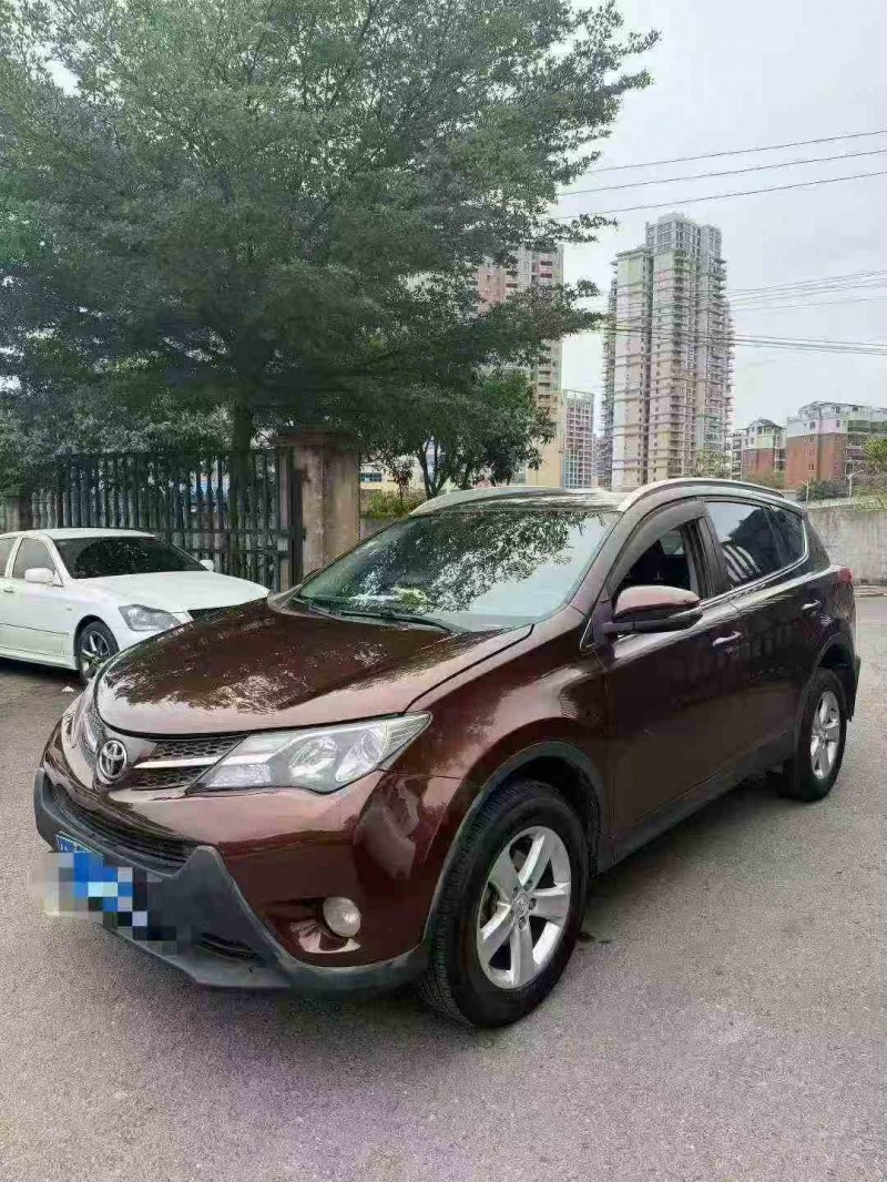 梧州14年丰田RAV42