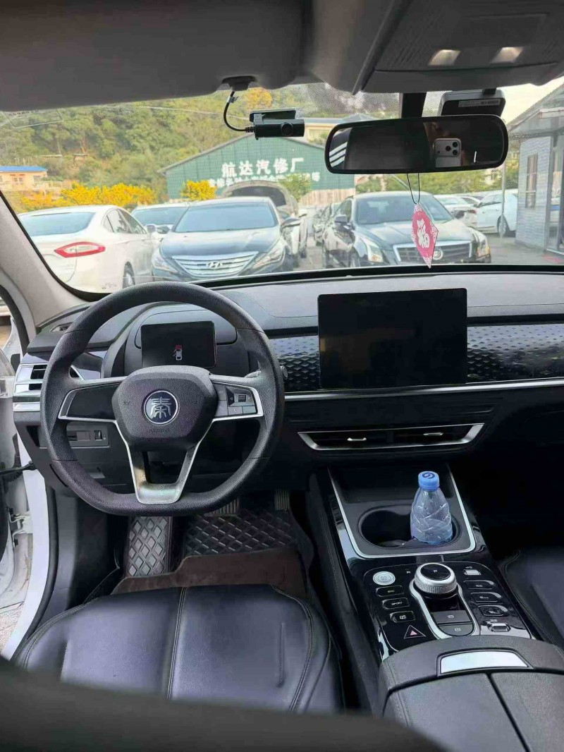 梧州23年比亚迪秦3