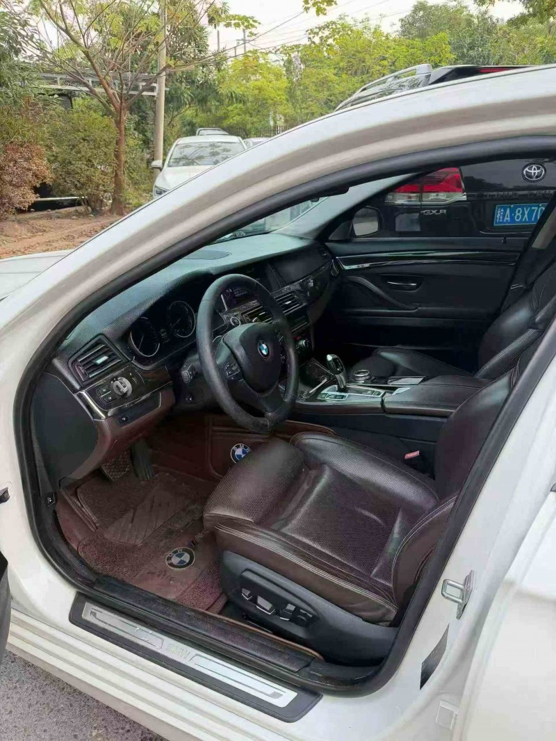 贵港15年宝马5系3