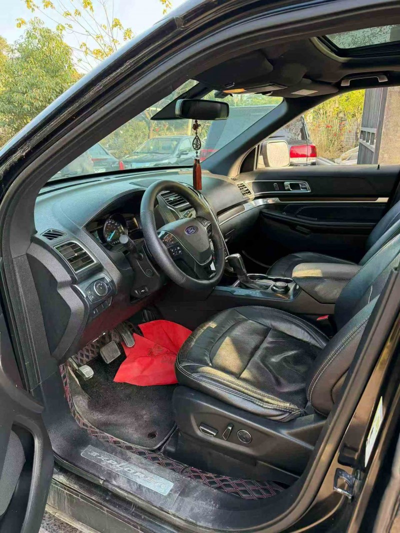 贵港18年福特探险者3