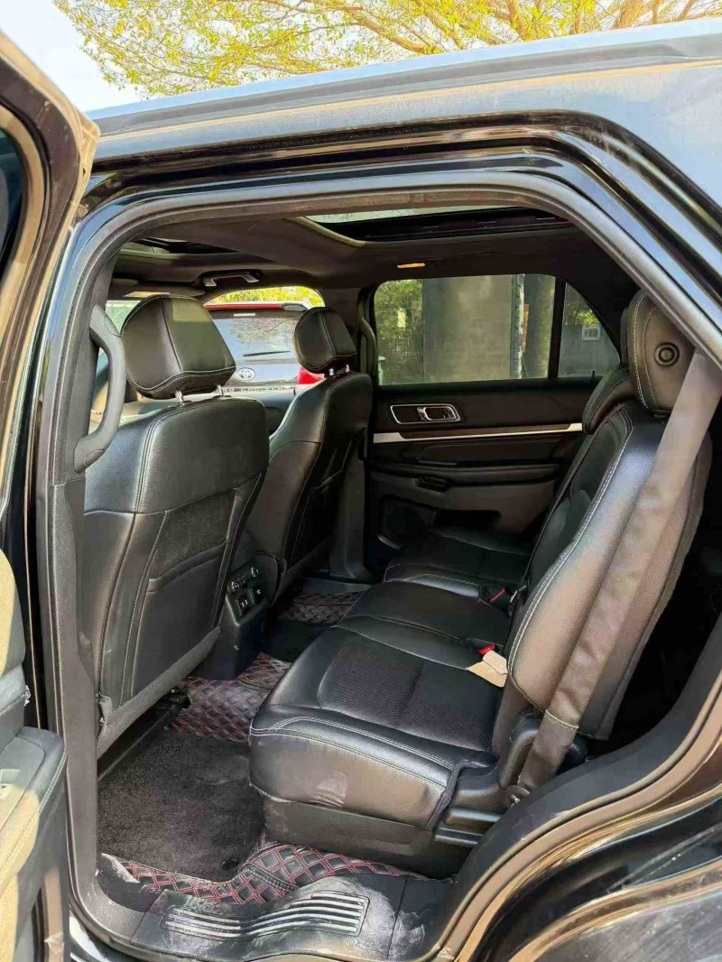 贵港18年福特探险者5