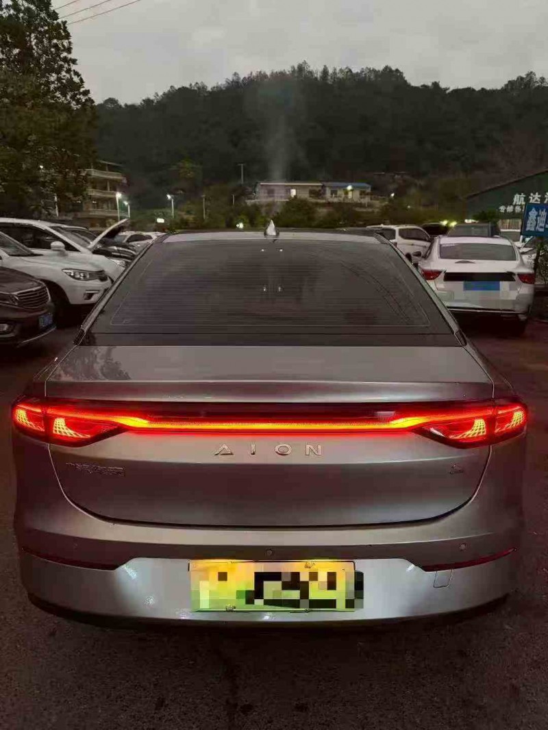 北海23年传祺埃安S6