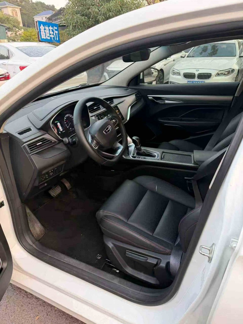 贵港20年吉利缤瑞5