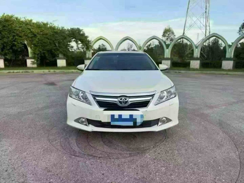 梧州13年丰田凯美瑞1