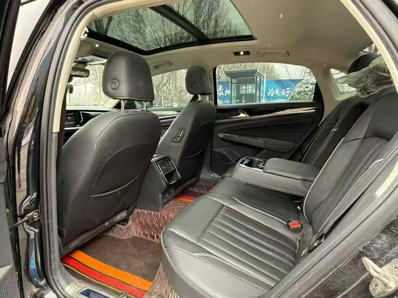 青岛22年大众帕萨特5