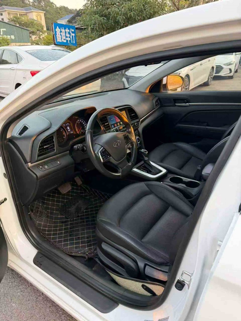 北海20年现代朗动4