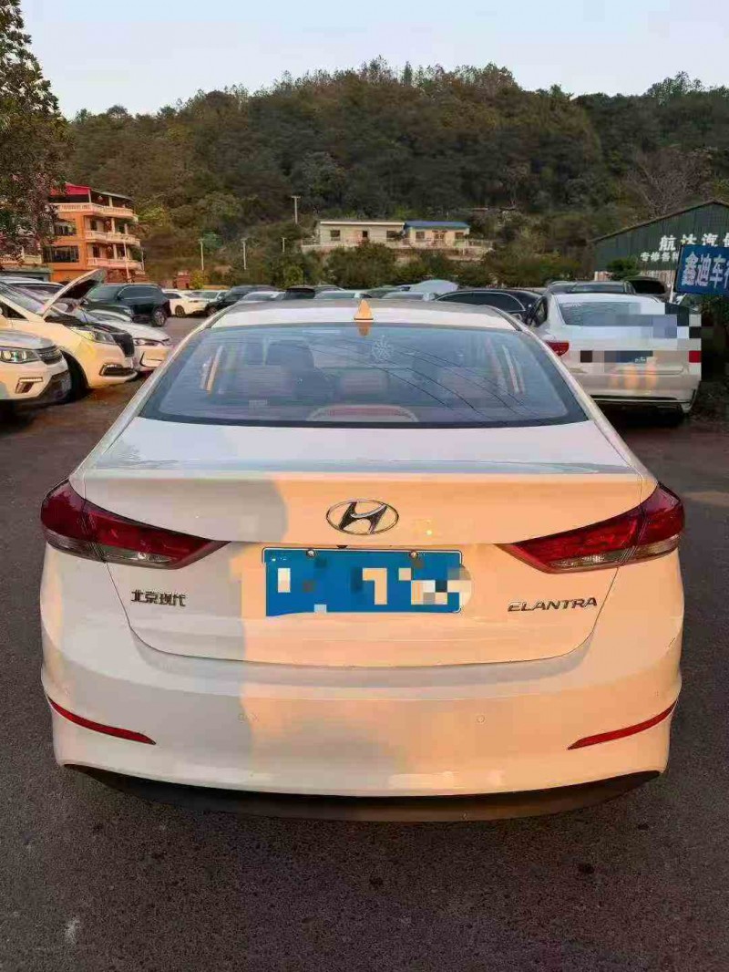 北海20年现代朗动6